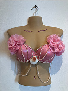 Bra-Vo art exhibit back in Mount Dora, raising money for breast cancer  screenings – Orlando Sentinel